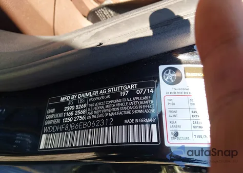 2014 Mercedes-Benz E 350 4Matic z USA, uszkodzony, nr VIN WDDHF8JB6EB062312